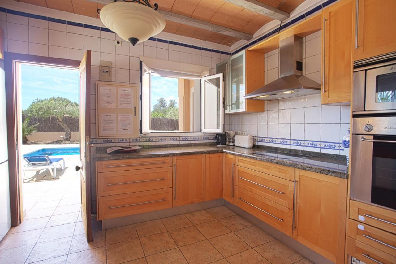 Villa Tom Is Near To Playa Den Bossa Sant Jordi de ses Salines Экстерьер фото